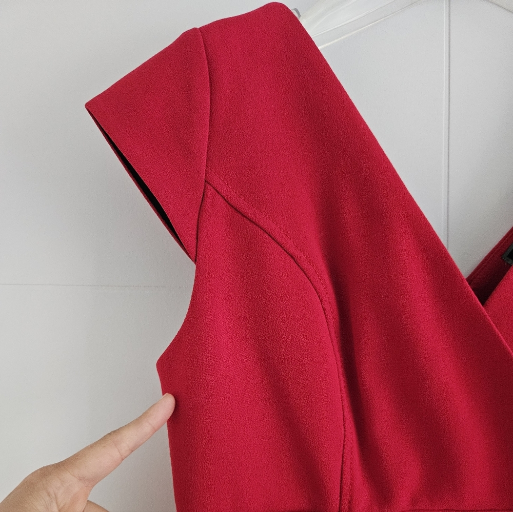 🎉 Red Sheath Dress Sz S 4 6 V Neck Cap Sleeve Elegant Le Chateau - Picture 7 of 11